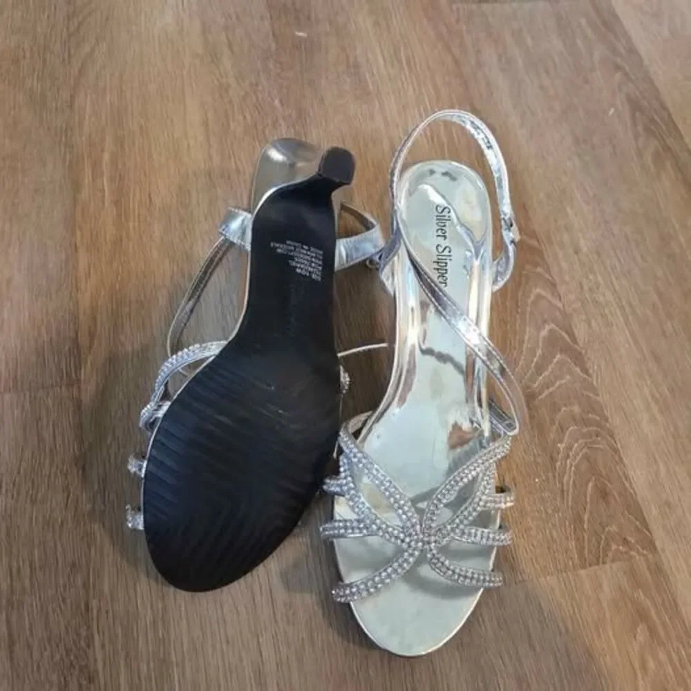 Silver Slipper Rhinestone Strappy Heels 10w